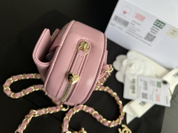 Handbag   Chanel  size  11 cm