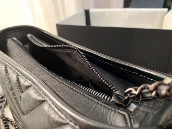  Handbag  Chanel A91810  size  20 cm