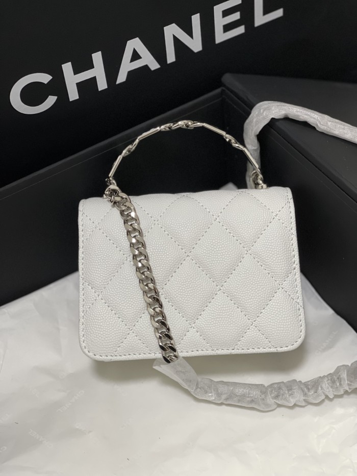  Handbag   Chanel  AP2758  size  13x9.5x6 cm
