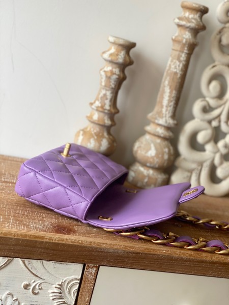 Handbag  Chanel 3214  size  17*21*6 cm