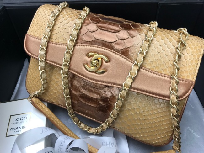  Handbag Chanel  size 24.5cm*15.5cm*8.5 cm