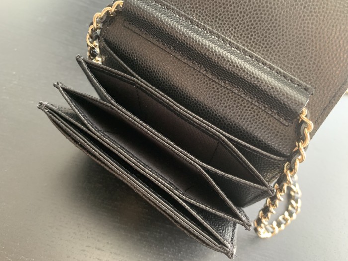  Handbag  Chanel 2444  size  10cmx8cmx1.5 cm