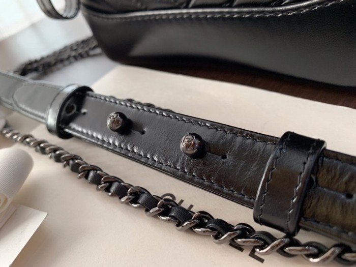  Handbag  Chanel A91810  size  20 cm