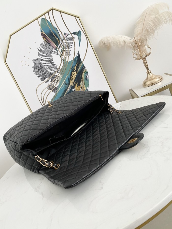  Handbag  Chanel  size  94305  size  46*14*26 cm