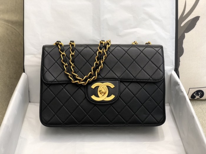 Handbag   Chanel  A088  size 30x8x21 cm  