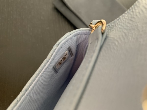 Handbag  Chanel  2444  size  10cmx7.5cmx2 cm