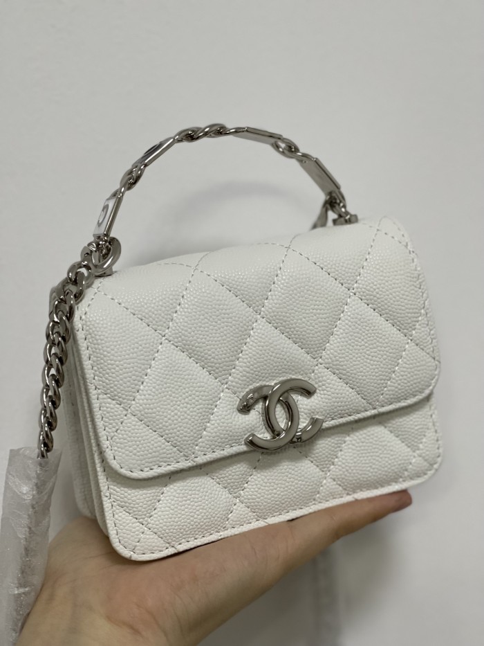  Handbag   Chanel  AP2758  size  13x9.5x6 cm