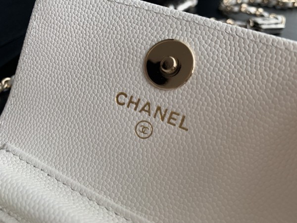 Handbag  Chanel 2444 size 10cmx8cmx1.5 cm