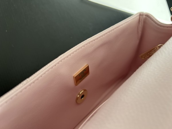  Handbag  Chanel  size  20 cm