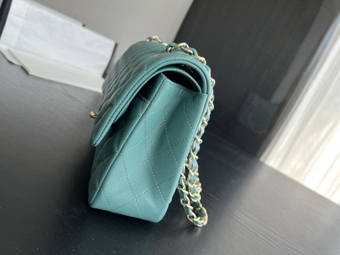 Handbag   Chanel  size 25 cm