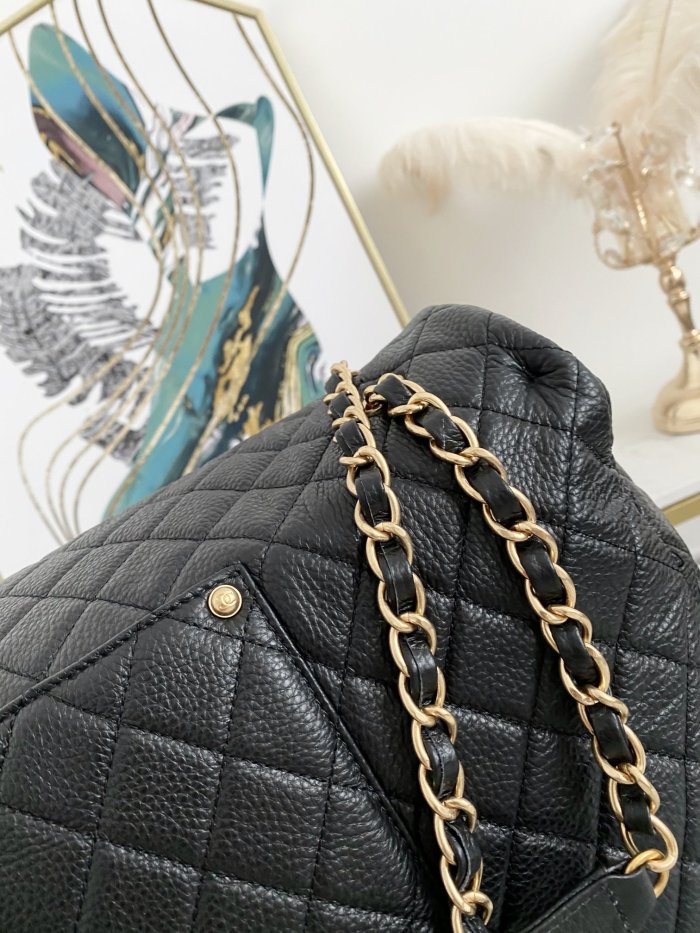  Handbag  Chanel  size  94305  size  46*14*26 cm