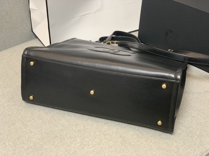  Handbag Chanel  3129  size  39X29X15 CM