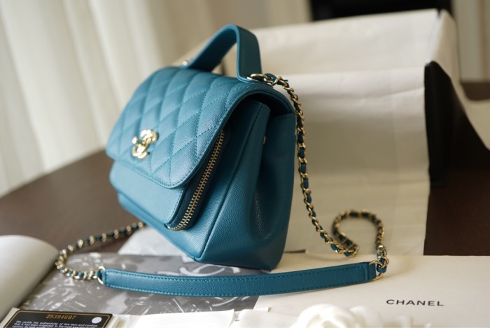 Handbag   Chanel  A93067  size  20 cm