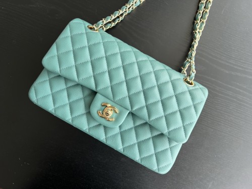 Handbag   Chanel  size 25 cm