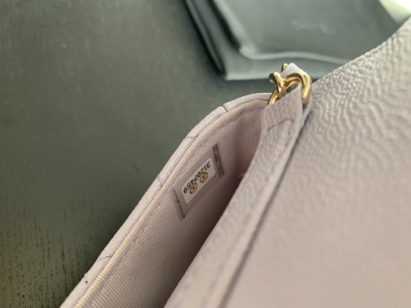  Handbag  Chanel  2444  size 10cmx7.5cmx2 cm 