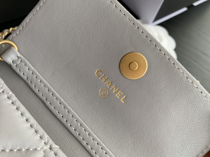  Handbag  Chanel 1465  size  12cmx9 cm 