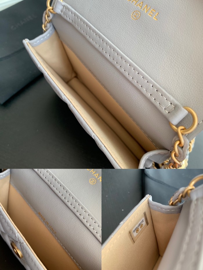  Handbag  Chanel 1465  size  12cmx9 cm 