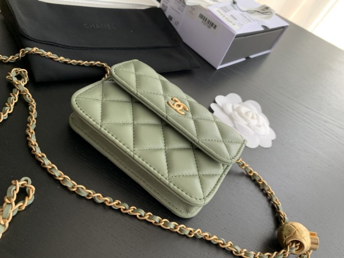  Handbag   Chanel  1465  size  12cmx9 cm