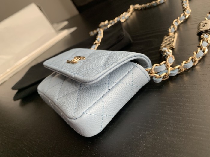 Handbag  Chanel  2444  size  10cmx7.5cmx2 cm