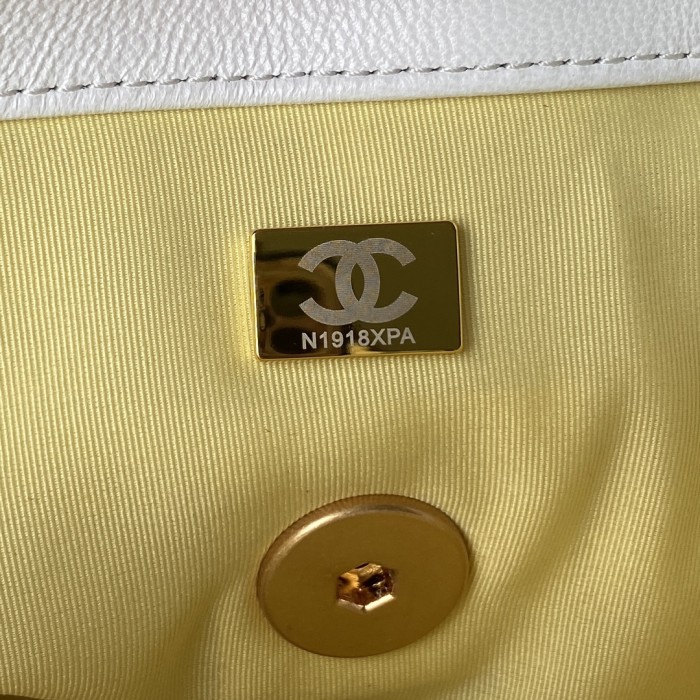  Handbag  Chanel  size  26 cm