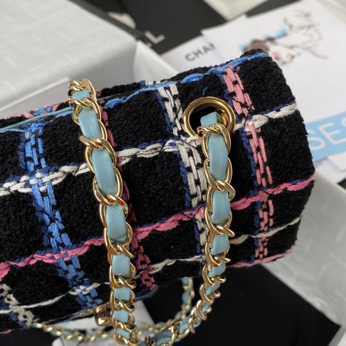 Handbag   Chanel  size 20 cm