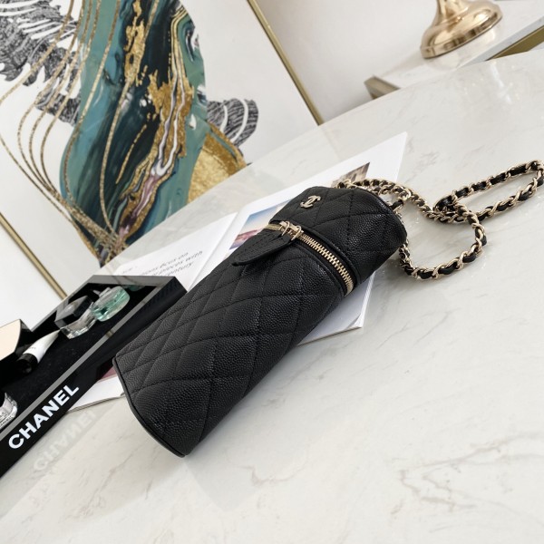  Handbag   Chanel  AP2084  size  18*10.5*5 cm