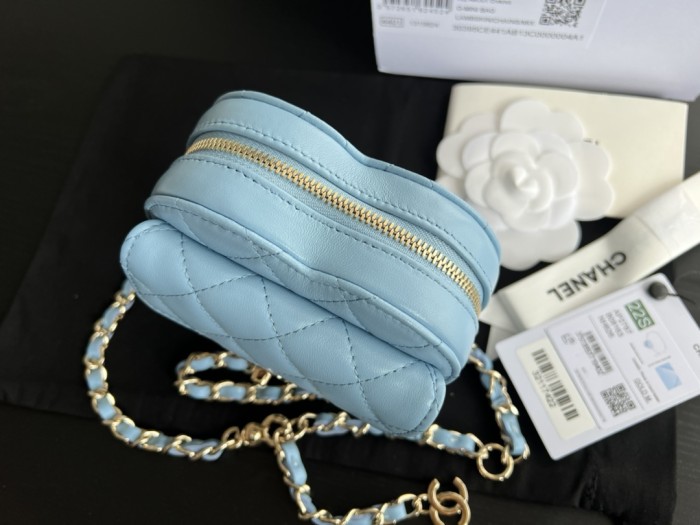 Handbag   Chanel size 11 cm