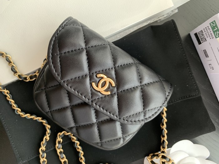  Handbag  Chanel  1461  size  10cmx9 cm 