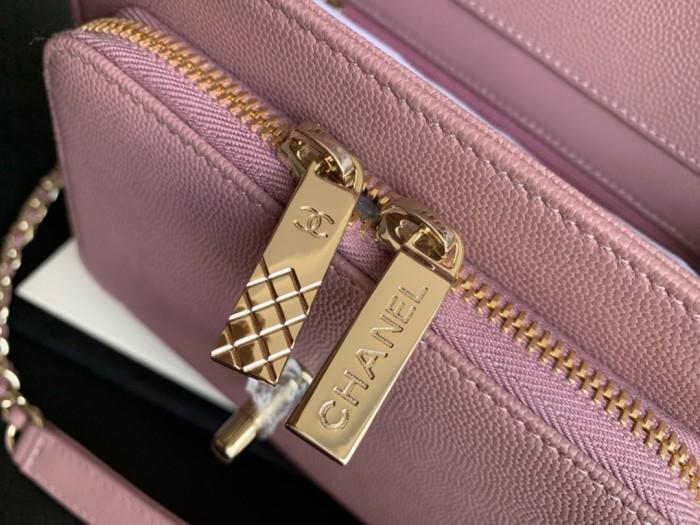  Handbag Chanel  A93067  size 20 cm