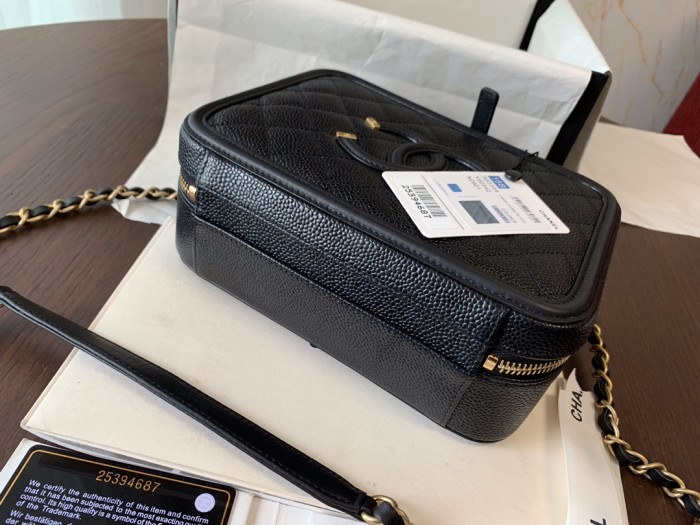 Handbag  Chanel  size  21 cm