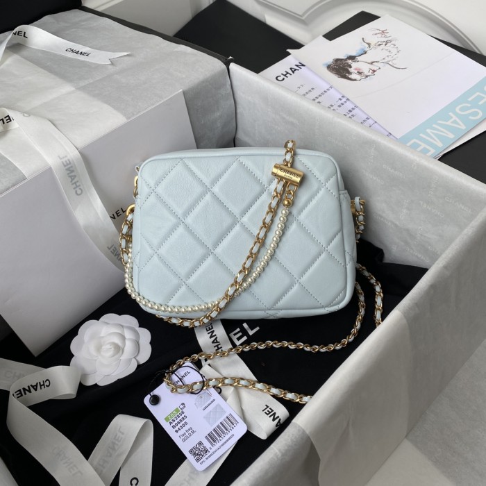  Handbag  Chanel  AS2856  size  18x14x7 cm