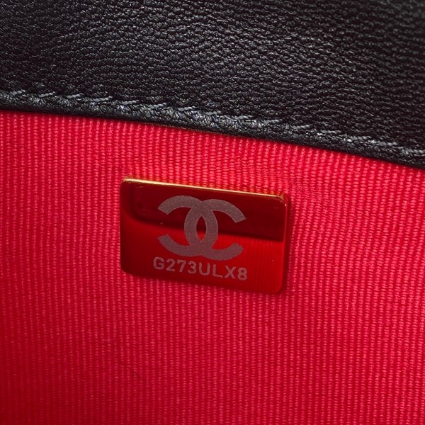 Handbag Chanel AS2633  size 15×19×7.5 cm