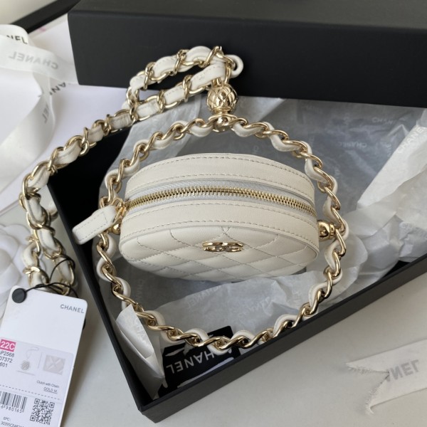  Handbag Chanel  AP2568  size 17X14x2.4 cm