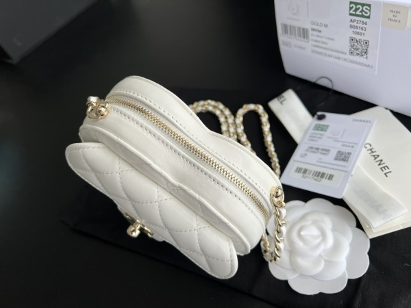  Handbag  Chanel  size  13cmx12cmx5 cm