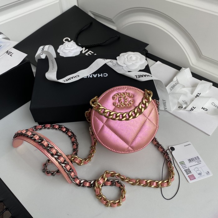  Handbag  Chanel AP0945  size  12×12×4.5 cm