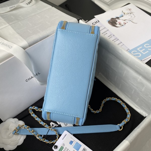  Handbag  Chanel  AP3222  size  19*13.5*7 *cm