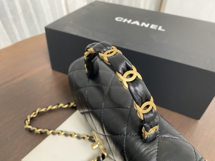 Handbag Chanel 2477  size  13cmx20cmx8 cm
