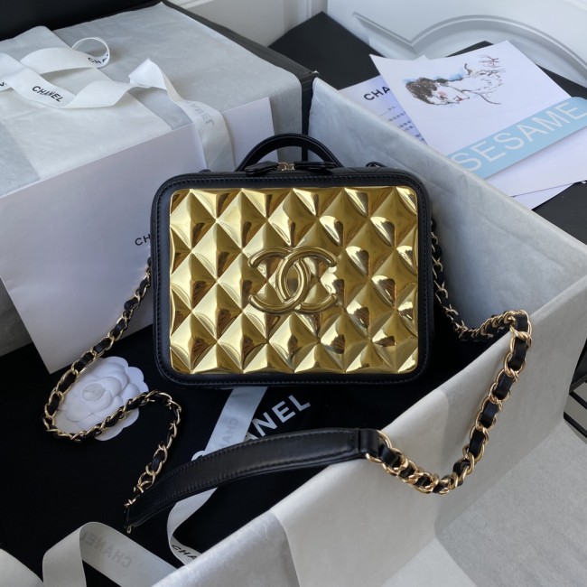Handbag Chanel  AS2900  size  18 cm