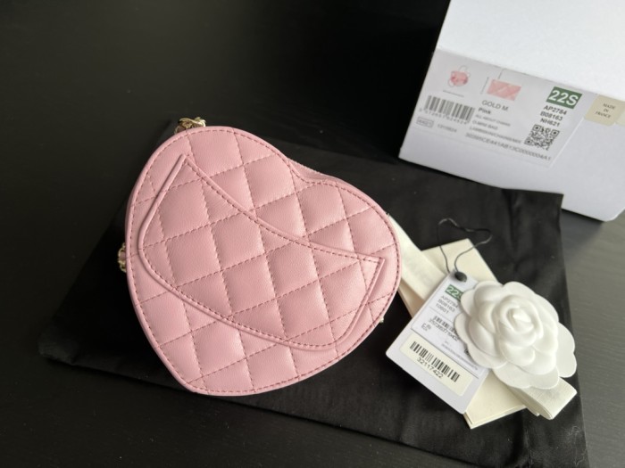  Handbag Chanel  size  13cmx12cmx5 cm