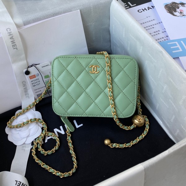 Handbag Chanel  AS2463  size  14x10x5.5 cm