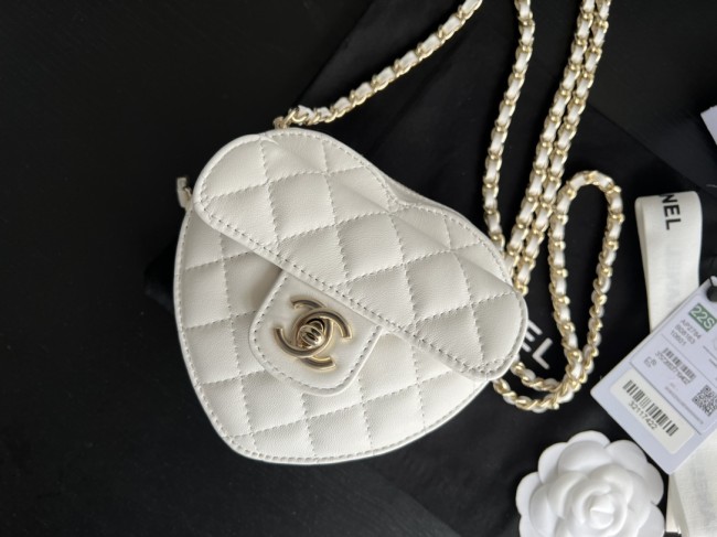  Handbag  Chanel  size  13cmx12cmx5 cm