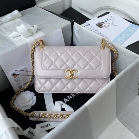 Handbag  Chanel AS2715  size  23 cm
