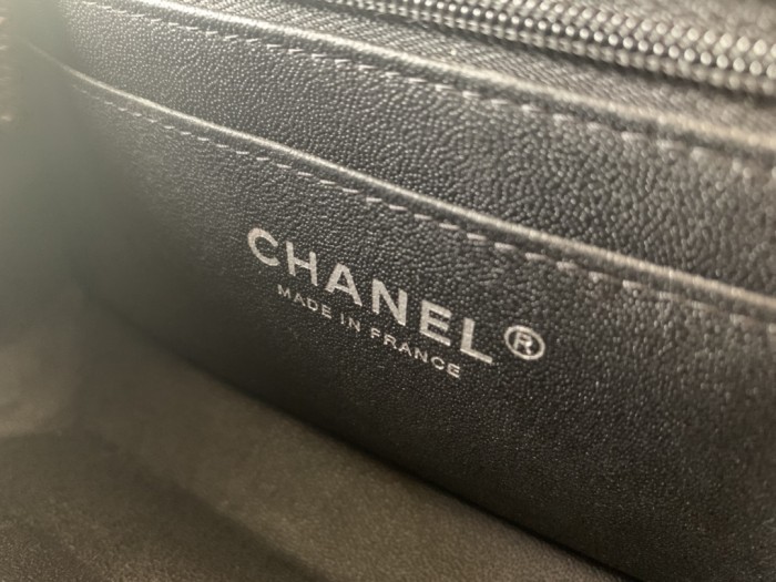 Handbag Chanel  size  20 cm