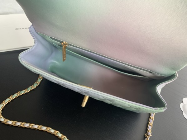  Handbag Chanel AS2431  size 20cmx13cmx9 cm 