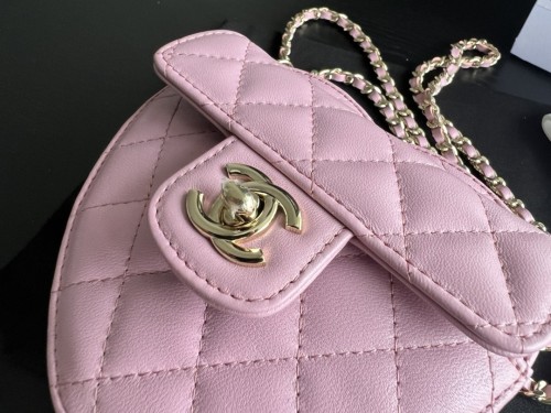 Handbag Chanel  size  13cmx12cmx5 cm