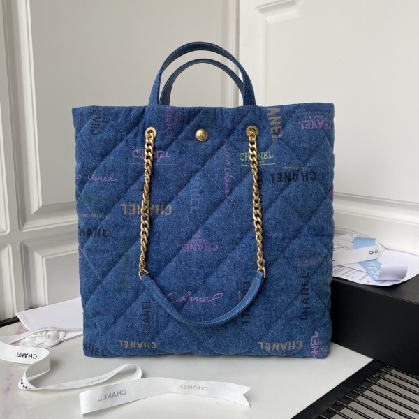  Handbag Chanel  AS3128  size  51x43x3 cm 