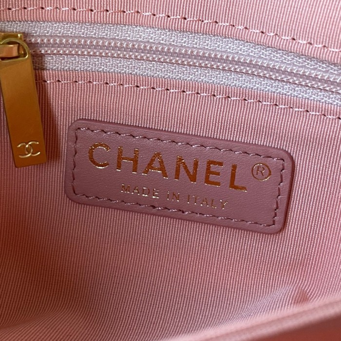  Handbag Chanel  AS3011 size  21x13x7 cm