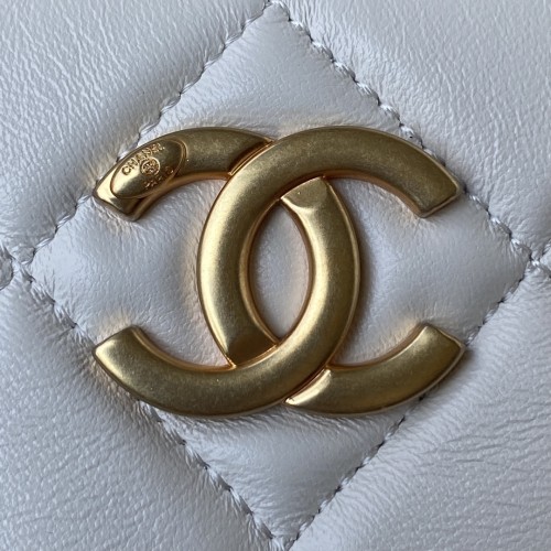 Handbag  Chanel  AS2856  size  18x14x7 cm