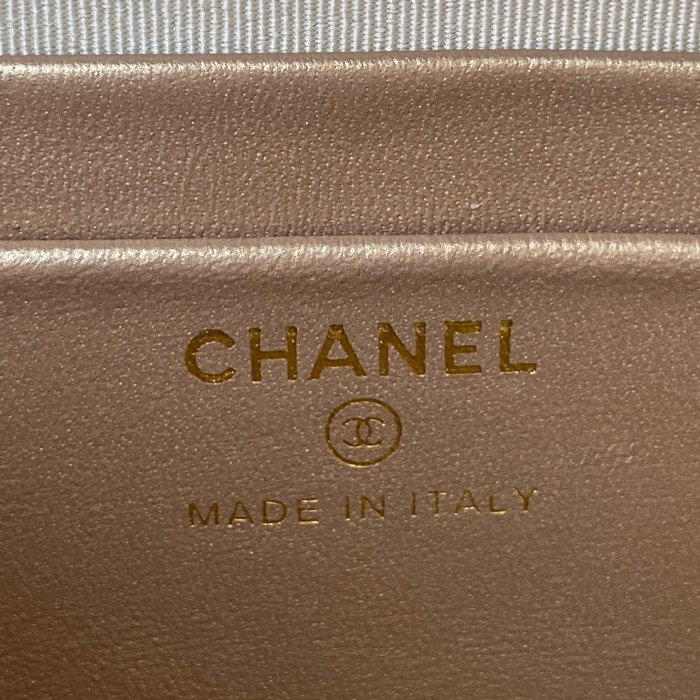  Handbag Chanel AS2463 size  14x10x5.5 cm