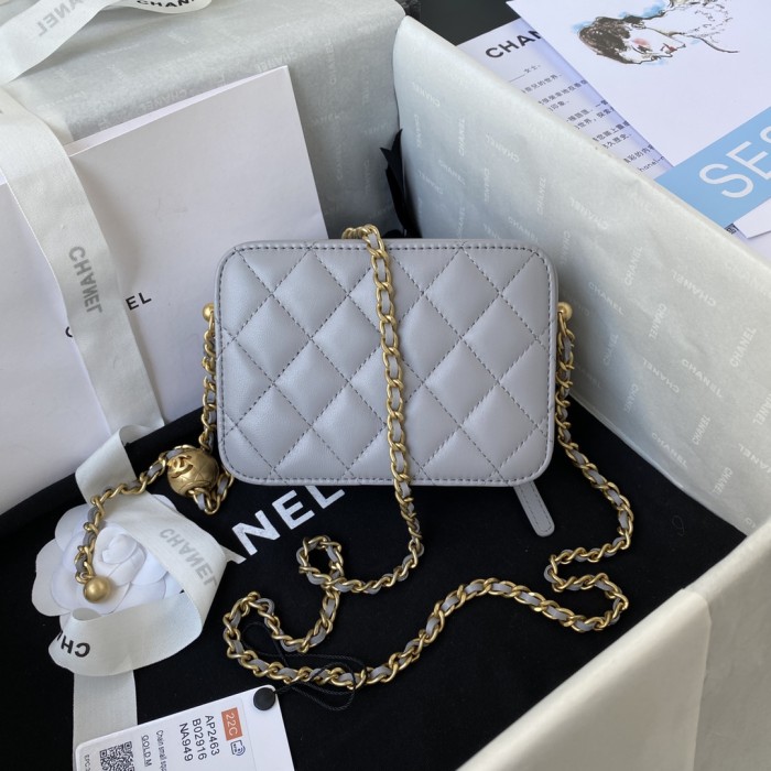 Handbag Chanel AS2463  size 14x10x5.5 cm